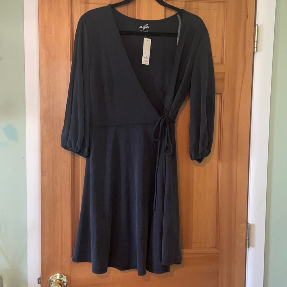Flowy black Fransesca’s Wrap Dress